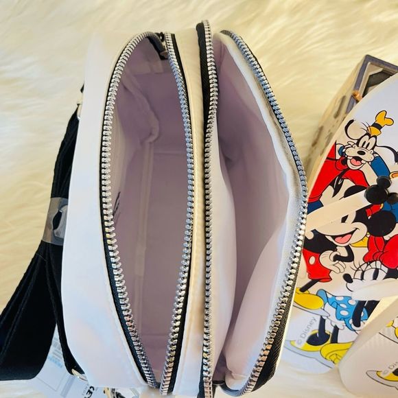 Mickey and Friends Crossbody Bag - Picture 4 of 8